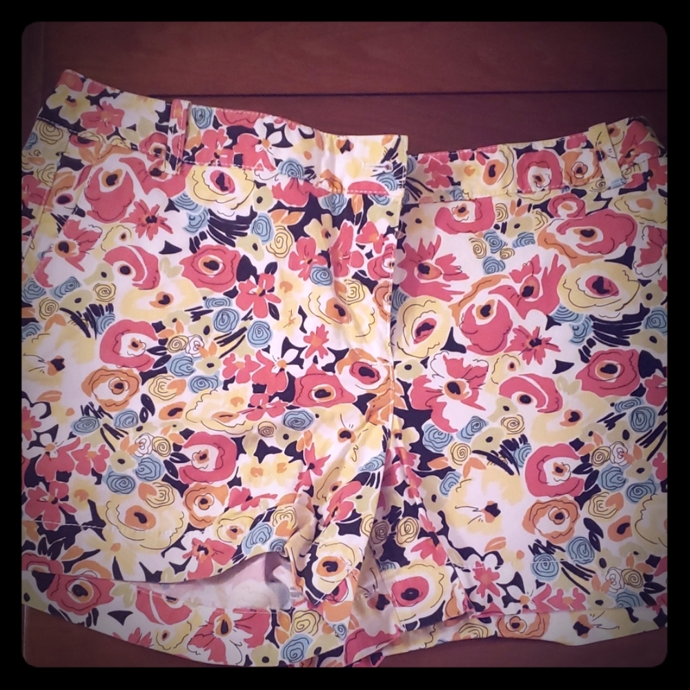 Ann Taylor Loft 3" Floral Shortd